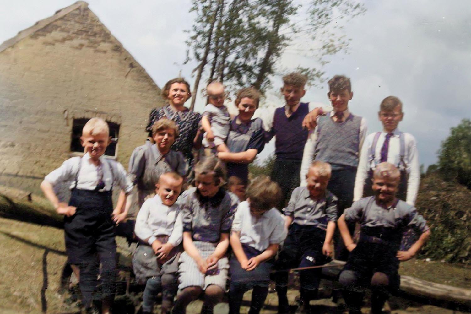 Ajaan, meid en knecht, vrijt of vechts