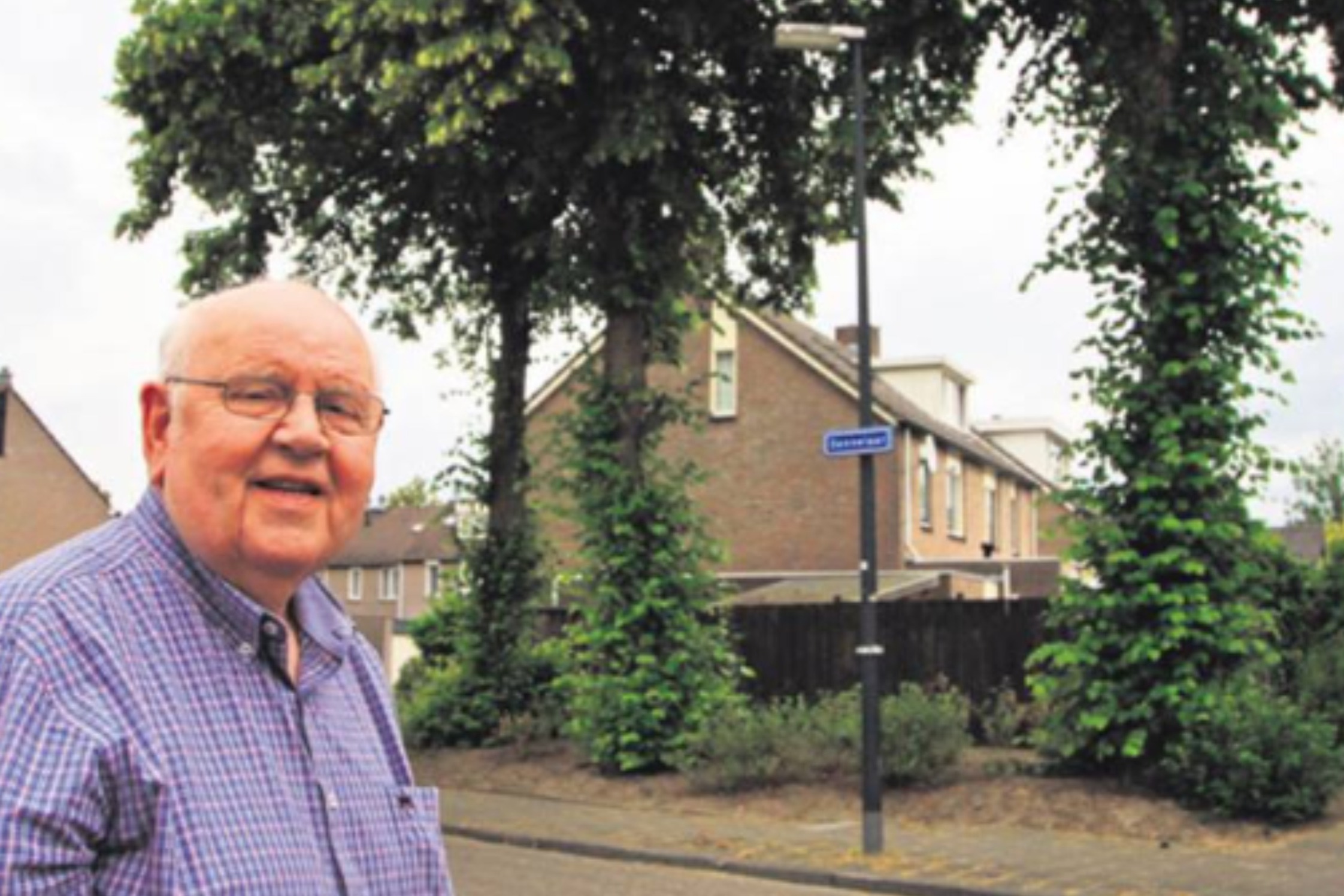 Ajaan, meid en knecht vrijt of vecht